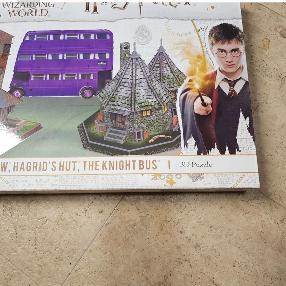 Harry Potter 3D Puzzle The Burrow, Hagrid's Hut and Knight Bus new - Picture 3 of 6